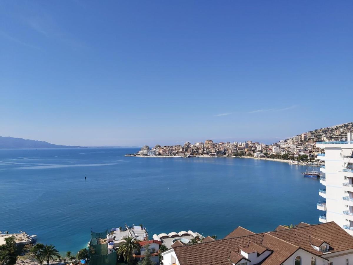Two Worlds Sea View Apartamento Sarandë